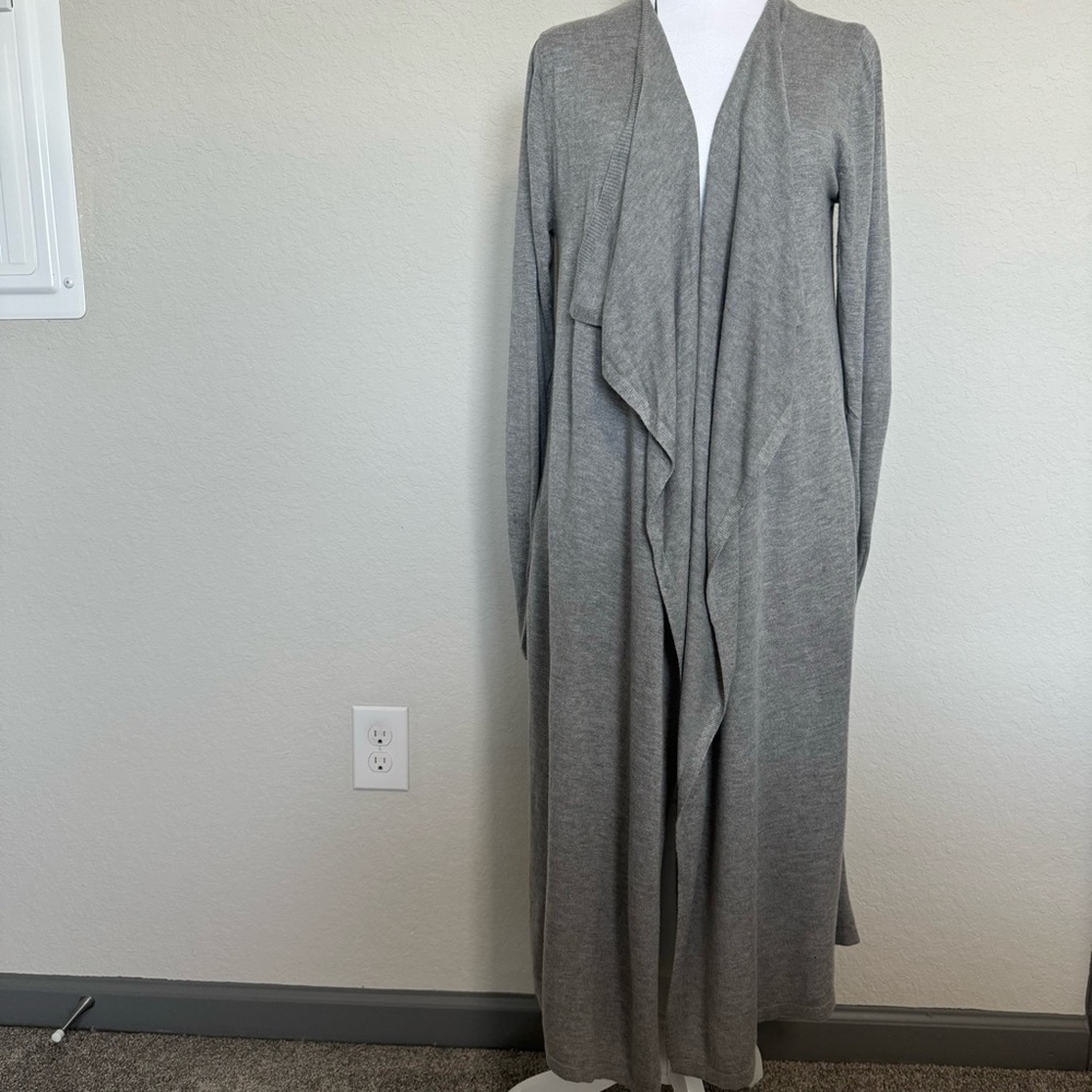 Chelsea & Theodore Gray Cardigan Sz L